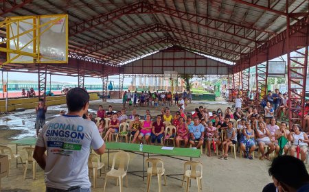 KITAEN| Naited metten ni Congressman Ronald Singson ti relief goods iti Brngy. Pandan, Caoayan.