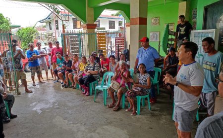 KITAEN| Naiyawaten ni Congressman Ronald Singson ti umuna a distrito ti Ilocos Sur iti sagot a relief goods ditoy Brgy.  Naguilan iti ili a Caoayan.