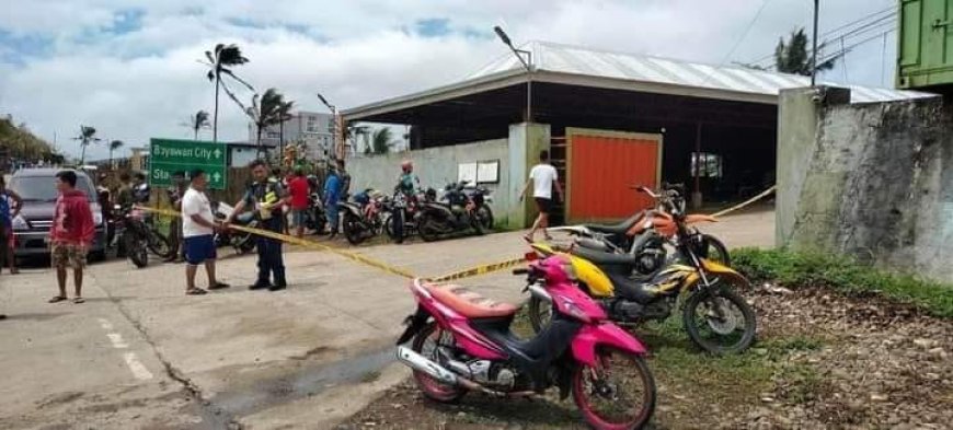 BREAKING NEWS| Negros Oriental Governor Roel Degamo, nasugatan ti pammaltog kabayatan ti pannakaiwaras ti ayuda kadagiti 4P's idiay Brgy. San Isidro, Pamplona, Negros Oriental.